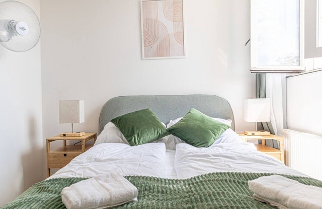 Charming 2BR+1LR Apt. Modern Design @Donaustadt