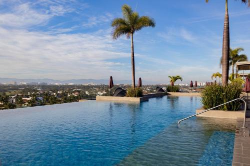 Charming 2BR Condo with Private Terrace in Nuevo Vallarta-Pool-Panoramic Views!
