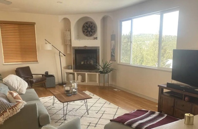 Charming 3 Bedroom Home in the Mountains