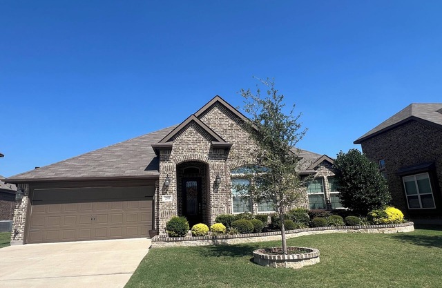 Charming 3-bedroom house with Dedicated Office & WiFi in awesome Justin