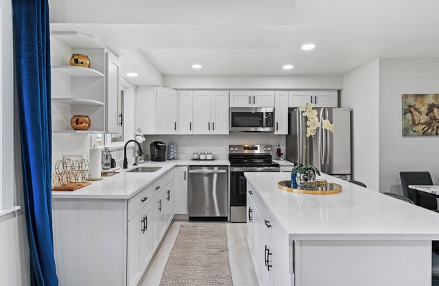 Charming 3-bedroom house in fabulous Tacoma Narrows neighborhood
