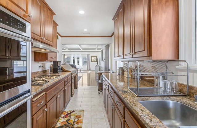 Charming 3-bedroom villa with Wi-Fi, AC in fantastic Location