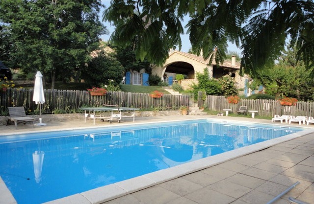 Charming 3-star cottage, swimming pool, calm and beautiful views, 'Le Jas des Sagnières'