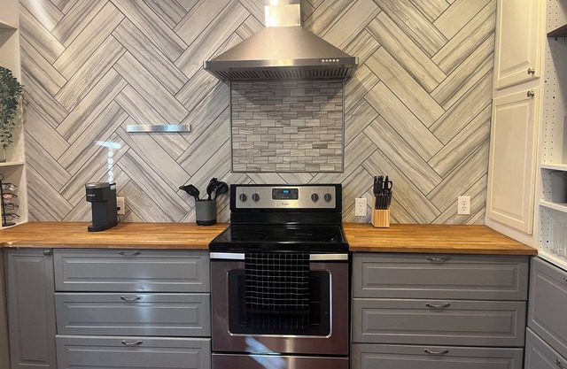Charming 4-bedroom house with AC and WiFi near Downtown Bryan