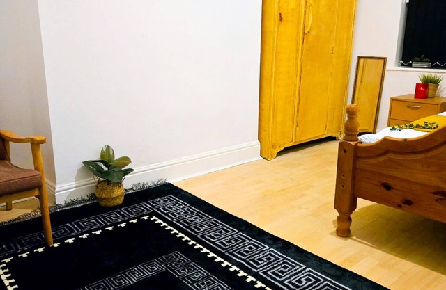 Charming and Contemporary Apartment in the Heart of Newcastle