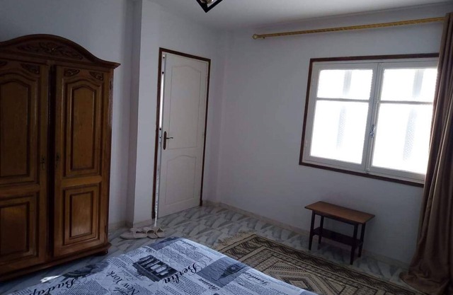 Charming and clean studio 10 min from tunis carthage airport 15 m from la marsa