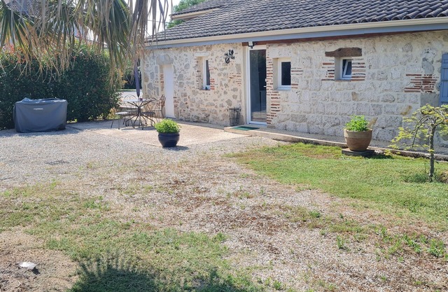 Charming and elegant gite near the Lot
