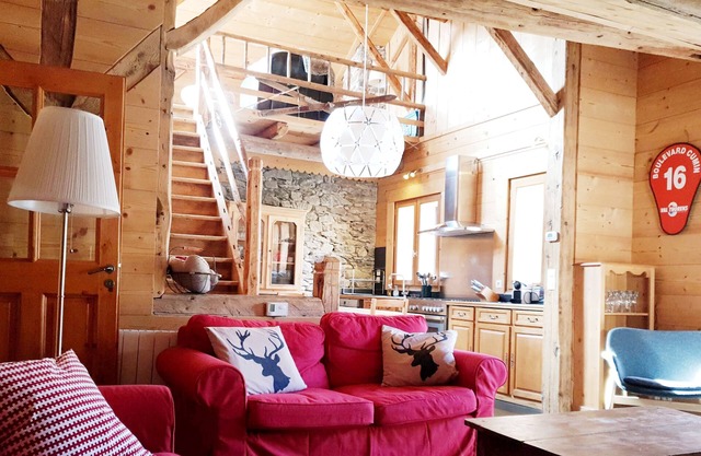 Charming apartment in a chalet in the heart of the 3 Valleys