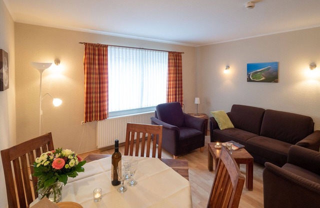 Charming apartment for 4 people in Haus Seeschwalbe up de Dün at TRANPAD 9