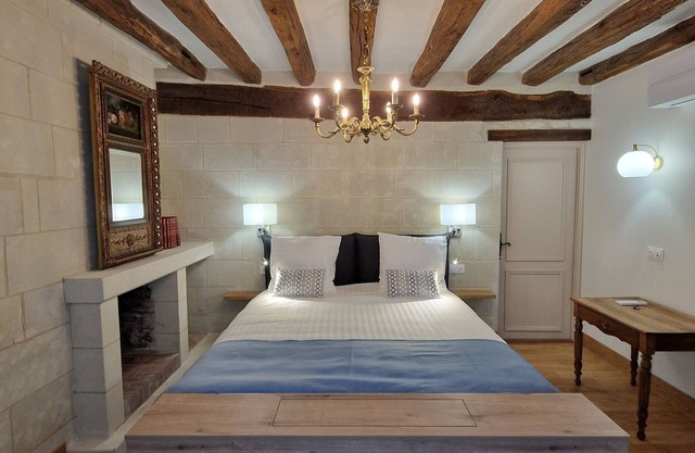 Charming bed and breakfast in a 19th-century house,