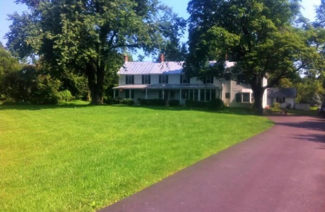 Charming Beautiful Country Home, Updated, Spacious