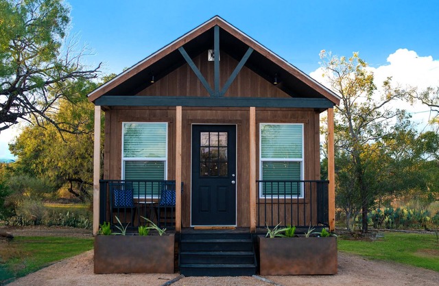 Charming Cabin in the Heart of the TX Hill Country