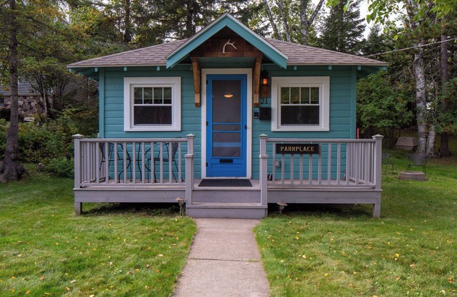 Charming cabin with AC and WiFi in delightful Two Harbors