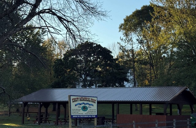 Charming Camper in fabulous Knapp WI