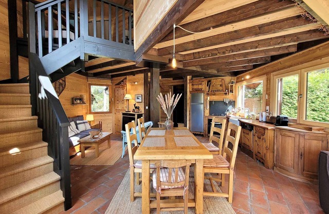 Charming Chalet for 6 with Private Garden, Close to Ski Slopes - Les Gets