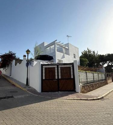 Charming Chalet in Punta Umbría with Private Pool