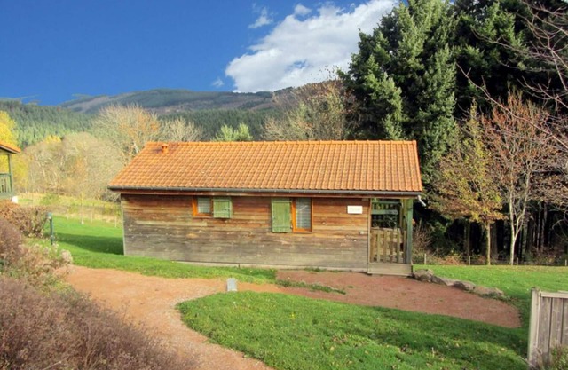 Charming Chalet with Terrace in Heart of Monts de la Madeleine, Sleeps 4, Pet Friendly