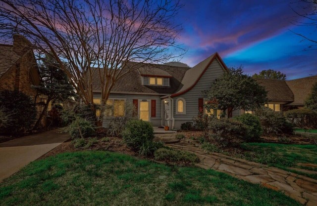 Charming Cottage Getaway in the Heart of Dallas