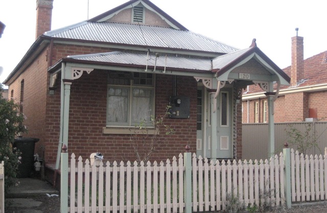Charming Cottage in keeping with Bathurst rich federation heritage