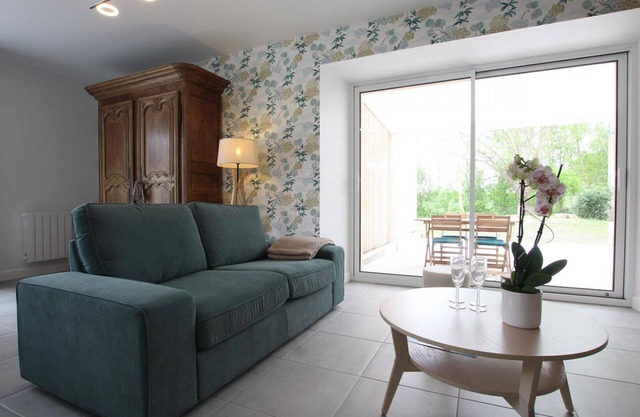 Charming Cottage in Portbail-sur-Mer with Garden and Terrace