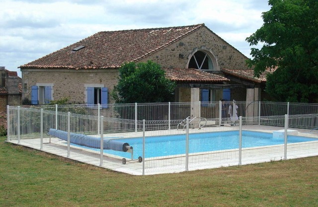 Charming Cottage with Heated Pool and Private Garden in Charras, Near Périgord