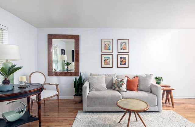 Charming Cozy Duplex