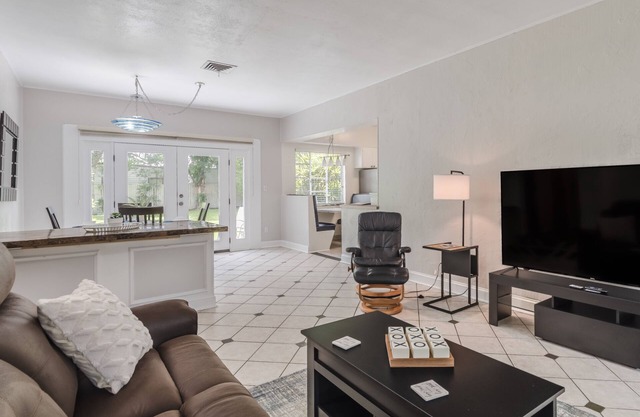 CHARMING - Cozy Retreat Near Lake Killarney in Winter Park