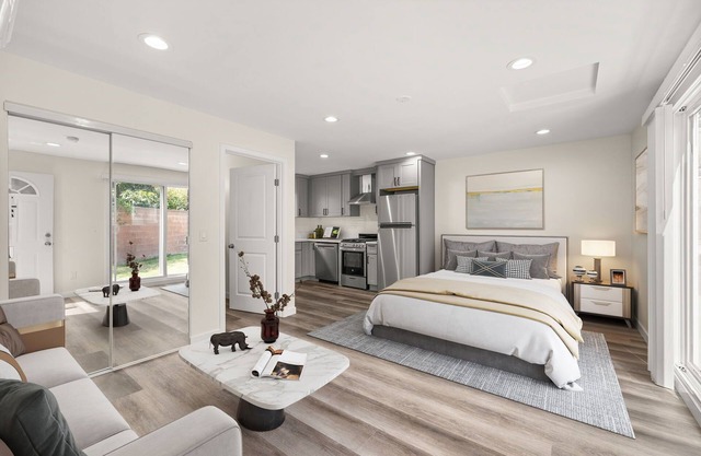 Charming Cozy Studio next to Heartwell Park with AC, W/D in Unit