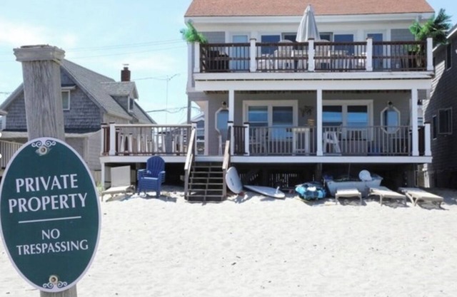 Charming! Direct ocean front house on private Minot beach in Scituate Sleeps 11.