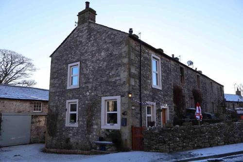 Charming dog-friendly Yorkshire Dales Cottage, Austwick