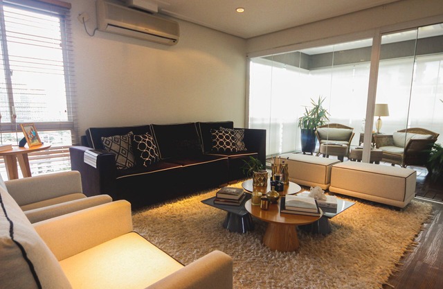 Charming duplex penthouse with unobstructed views