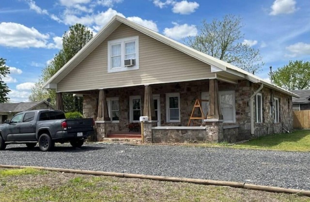 Charming Fall Peak Getaway