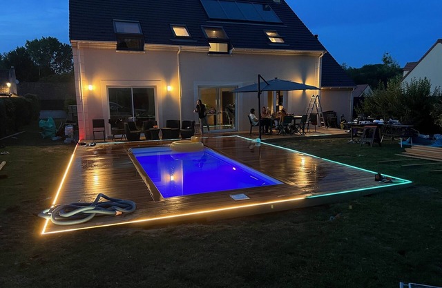 Charming Family House with Garden and Heated Swimming Pool 1 hour from Paris
