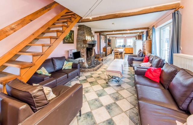 Charming Farmhouse in Brisy
