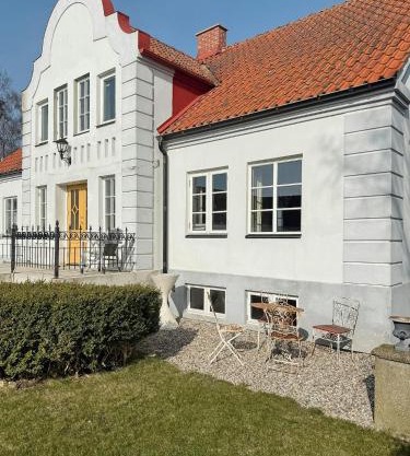 Charming Farmhouse With Open Spaces Near Österlen