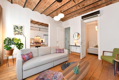 Charming Flat Retro Design AC Galata