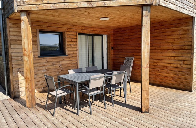 Charming cottage 500m from the beach