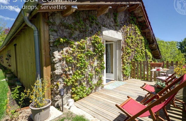 Charming Studio with Terrace, Garden, and Modern Amenities in a Tranquil Mountain Hamlet