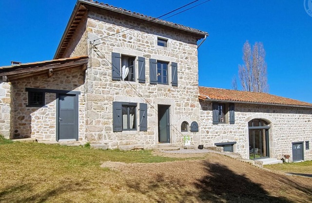 Charming cottage with heated indoor pool, for 12/14 people