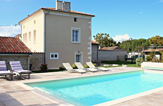 Charming Gîte: 3 Bedrooms, Heated Pool, Near Angoulême, Acre of Garden, 19th Century Charm