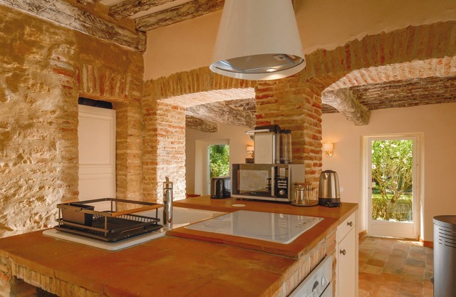 Charming gîte, 45 minutes from Toulouse and Carcassonne