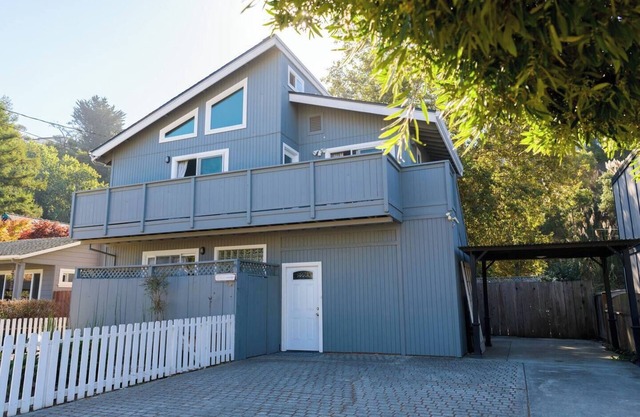 Charming guest house in Aptos-3 min walk to beach!+EV Charger.