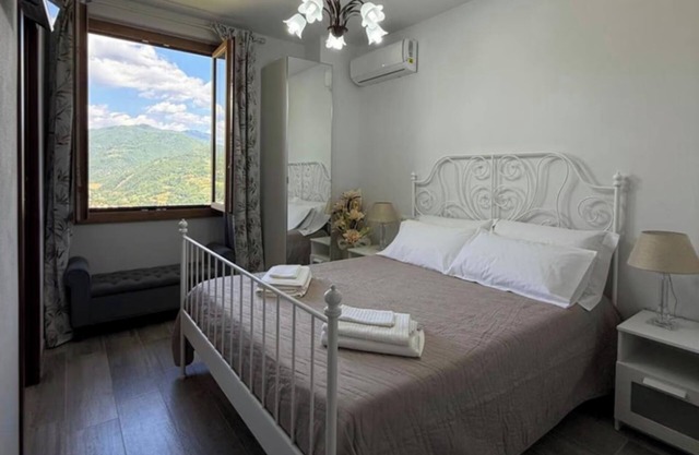 Charming Guest Room in Villa Casavecchia