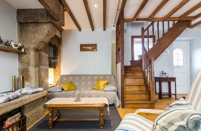 Charming Historic House, Fully Equipped with Modern Amenities, Close to Stunning Cotentin Coast