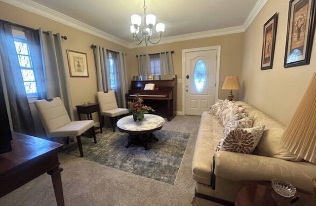 Charming Historic Rtt in Summerville - Cozy 2Bdrm House with Convenient location