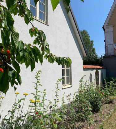 Charming holiday home in the middle of Kivik
