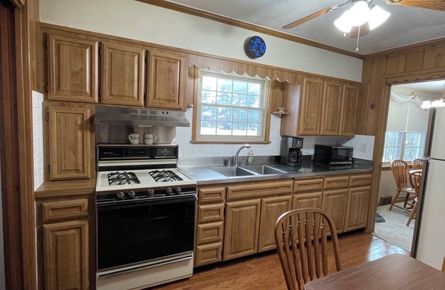 Charming Home "w" Garage & Large Walk-in Shower