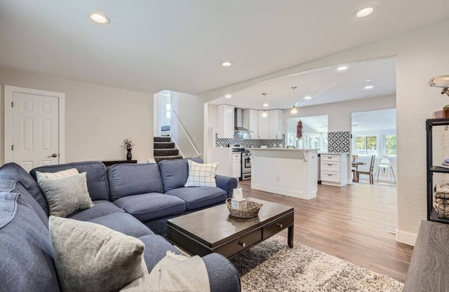 Charming I Family Friendly I 4bd 2ba Arvada Home