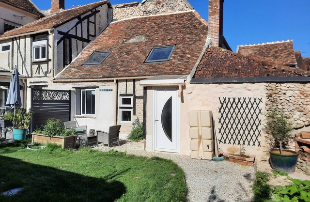 Charming little house in the center of town
