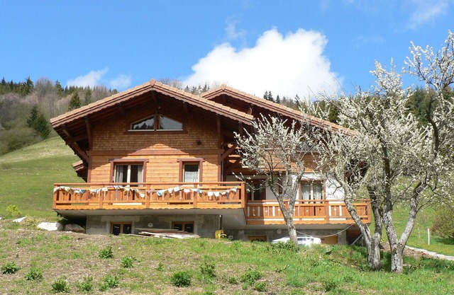 Charming little nest in the mountains